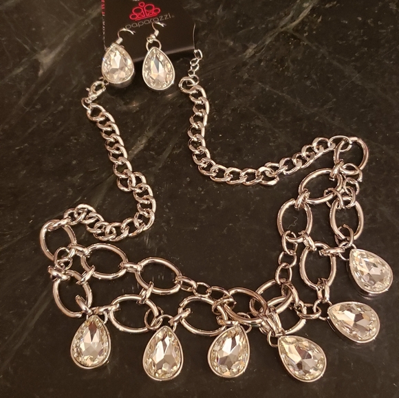 Paparazzi Clear Glass Jewels Necklace and Earrings Set